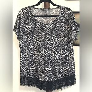 Notations Black and White Boxy Short Sleeve Blouse